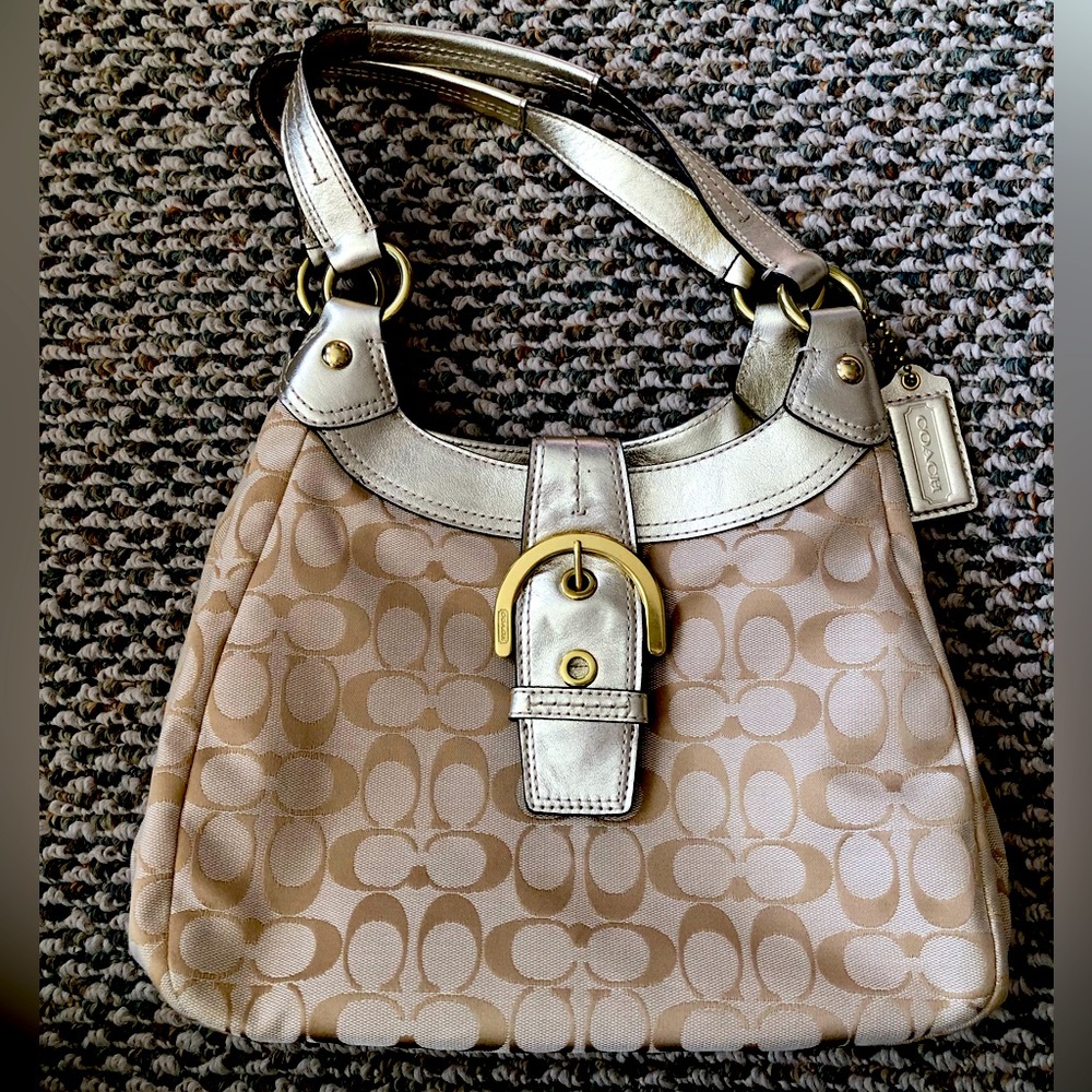 Gorgeous Coach Handbag EUC